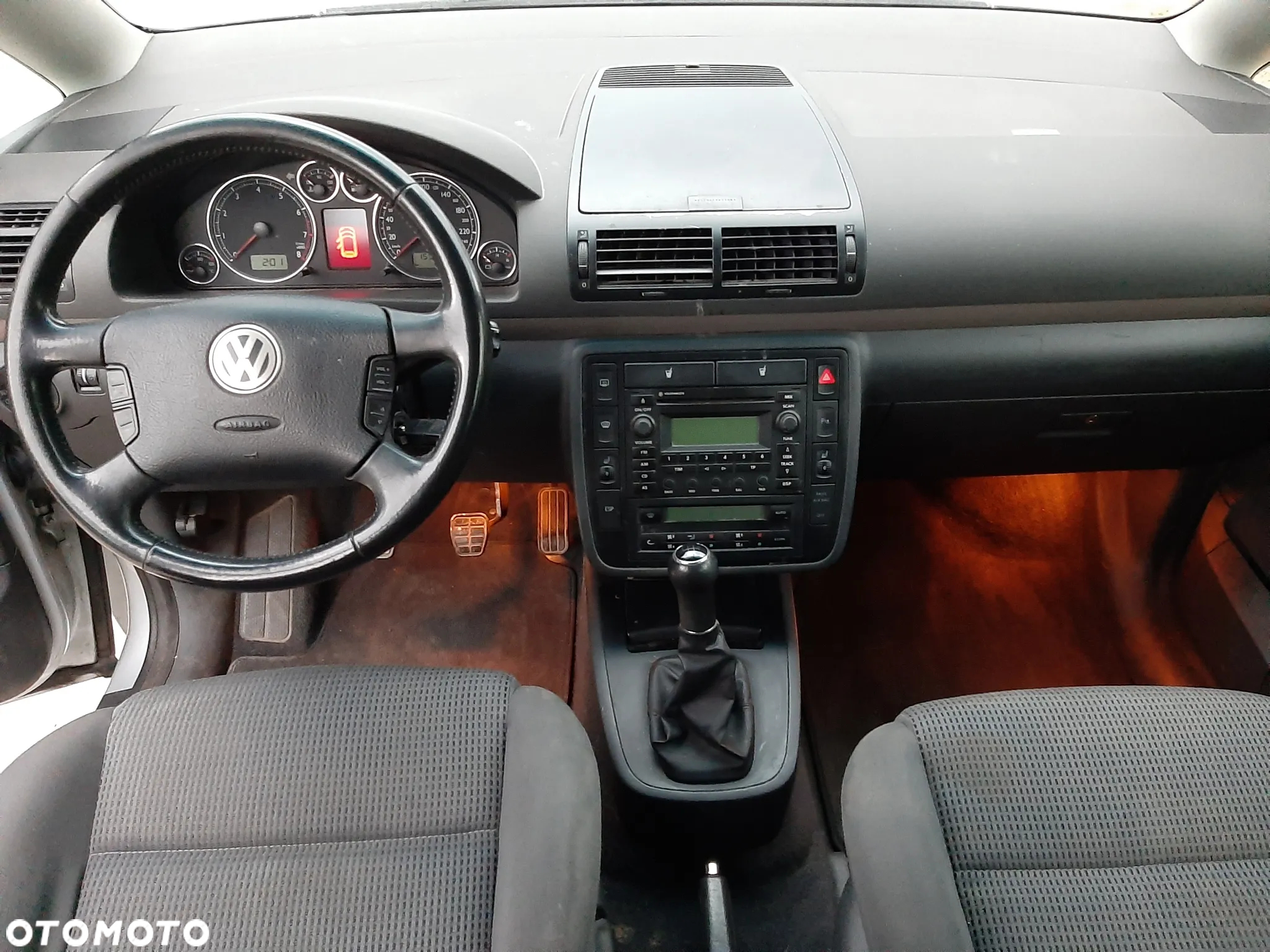 Volkswagen Sharan - 13