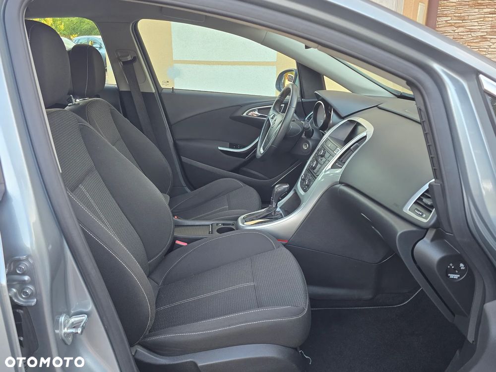 Opel Astra 2.0 CDTI Cosmo - 21