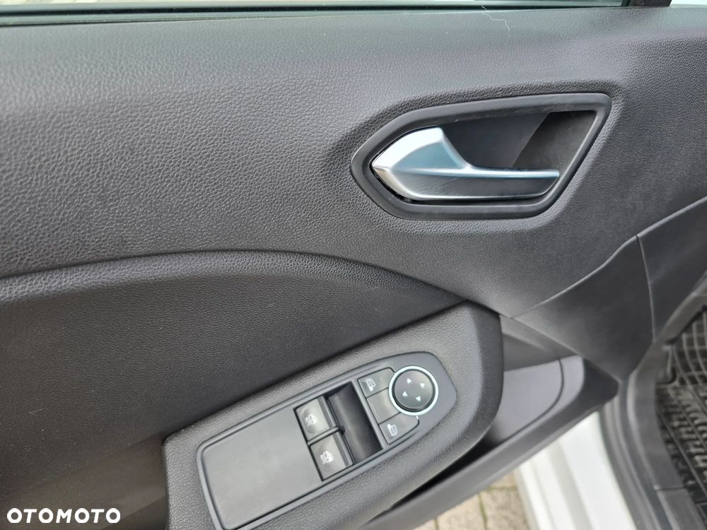 Renault Clio 1.0 TCe Equilibre - 10