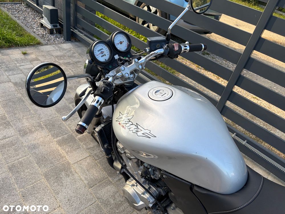 Honda Hornet - 12