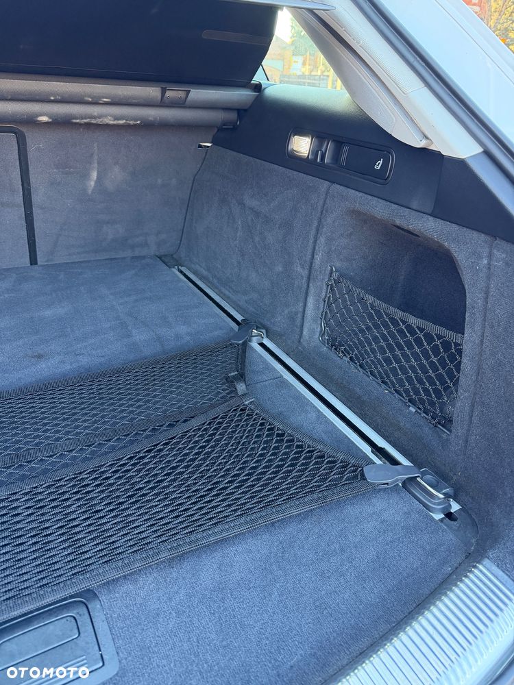 Audi A6 Avant 2.0 TDI quattro S tronic - 24