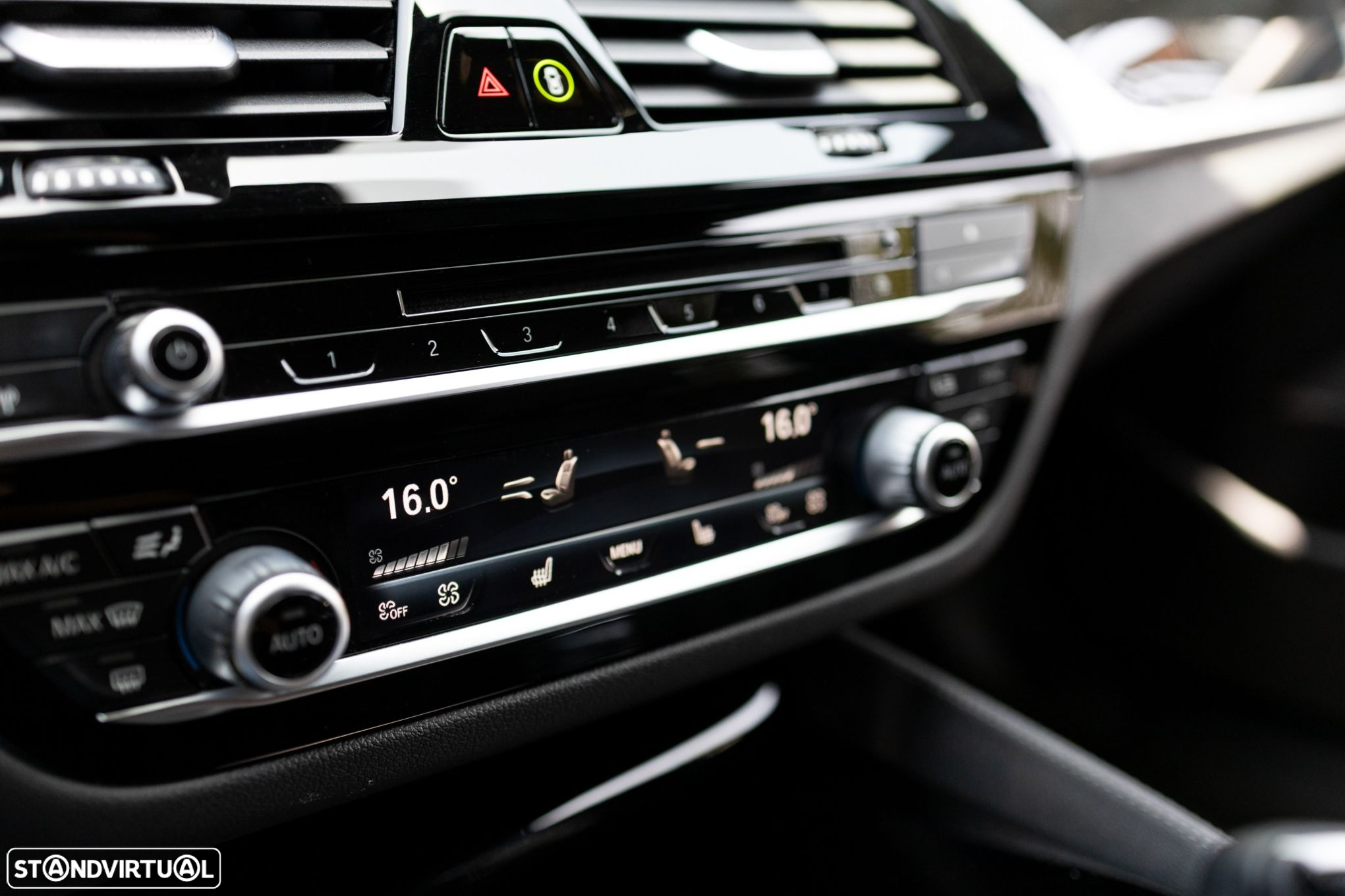 BMW 540 d xDrive Pack M Auto - 23