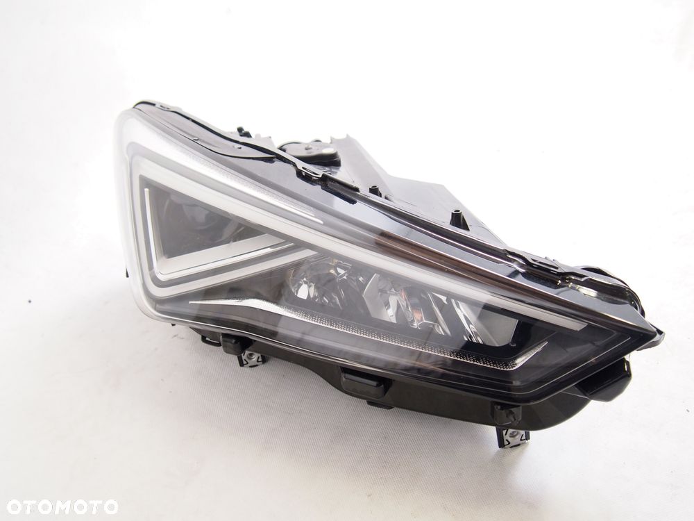 Seat Tarraco 17r Reflektor prawy lampa prawa 2017 - 2