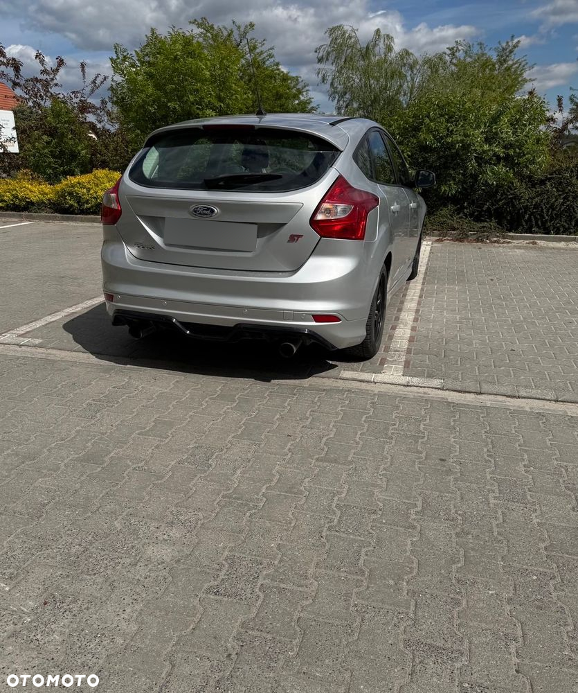 Ford Focus 1.6 TDCi Ambiente - 5