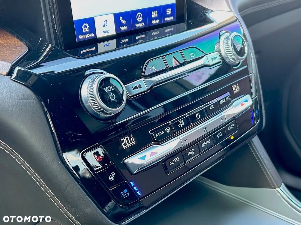 Ford Explorer - 25
