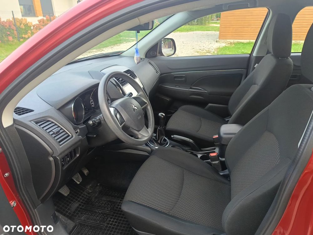 Mitsubishi ASX - 9