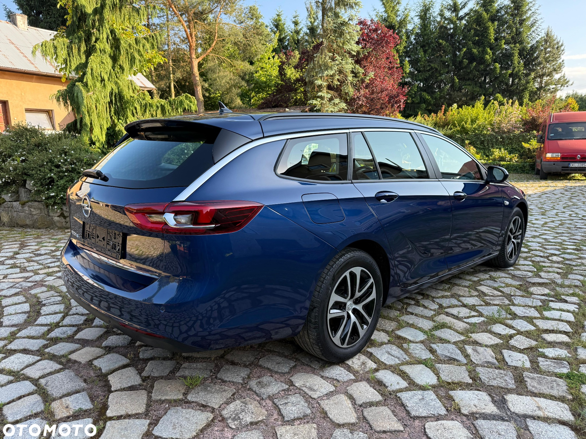 Opel Insignia Sports Tourer 1.6 Diesel Business Edition - 4