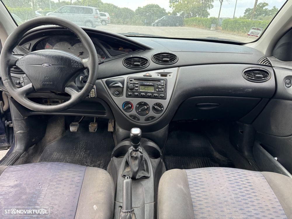 Ford Focus 1.8 TDdi Ghia - 6