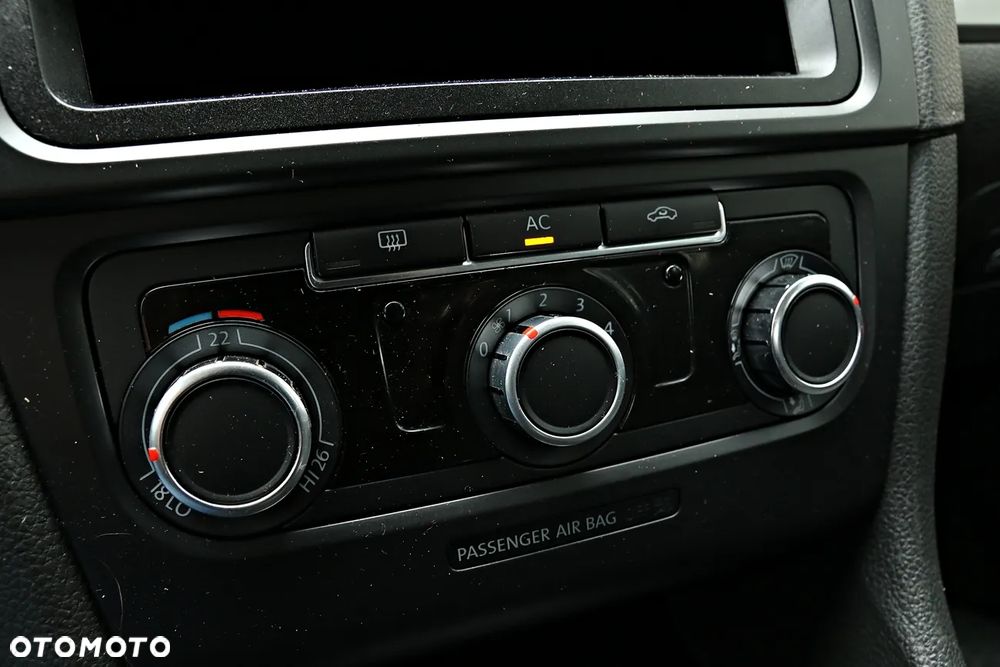 Volkswagen Golf 1.4 Style - 32