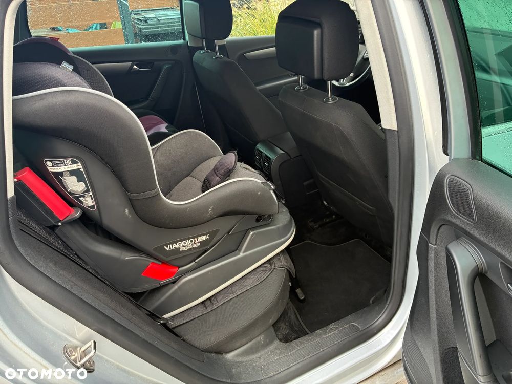 Volkswagen Passat 2.0 TDI Comfortline - 12