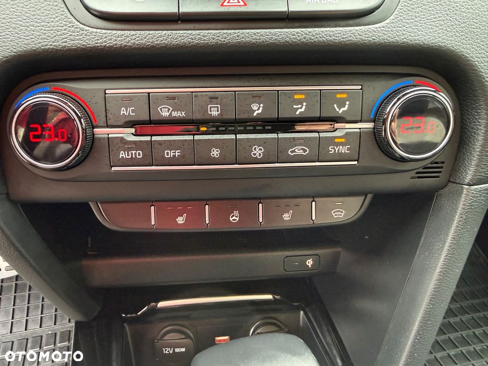Kia ProCeed 1.5 T-GDI GT Line DCT - 23