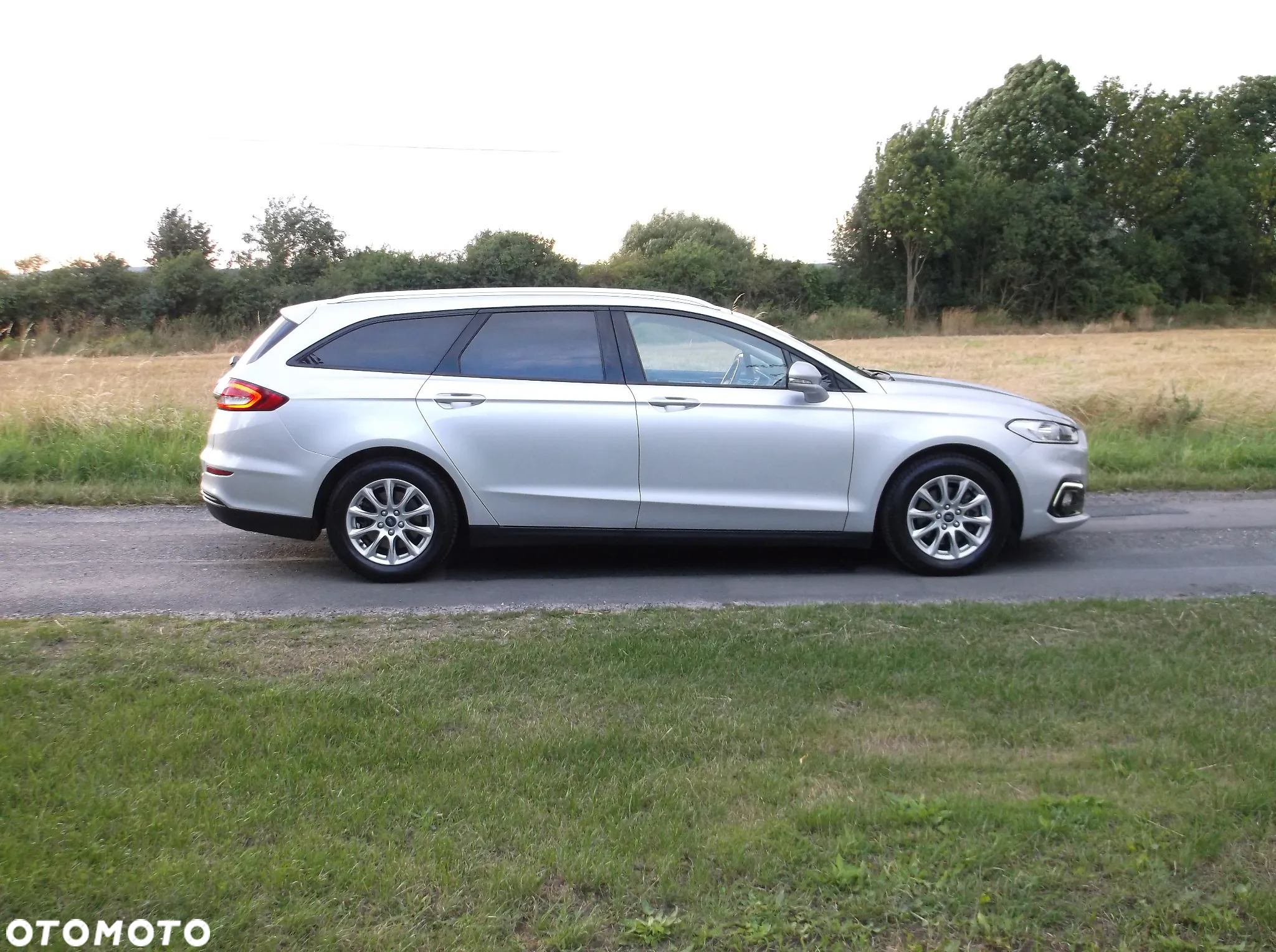 Ford Mondeo Turnier 1.5 EcoBoost Start-Stopp Autom Business Edition - 4