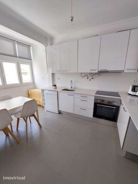 Apartamento T2 totalmente remodelado no centro de Corroios - Grande imagem: 4/7