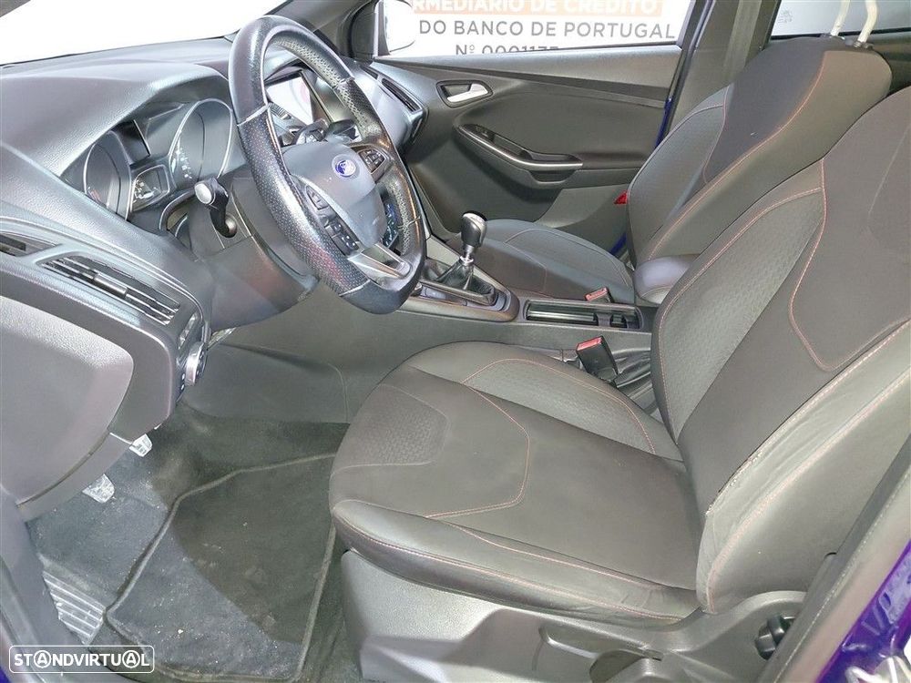 Ford Focus 1.0 EcoBoost ST-Line - 17