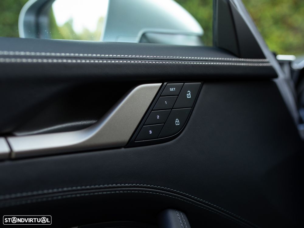 Porsche 911 (992) Turbo 50 Years - 31