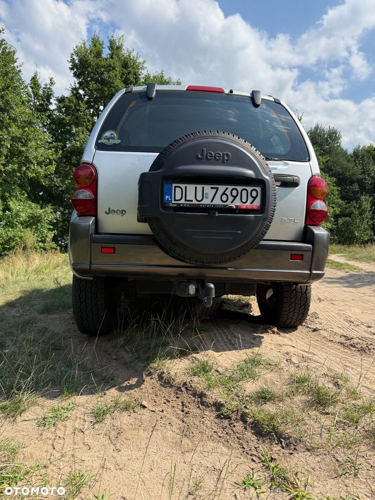Jeep Cherokee - 6