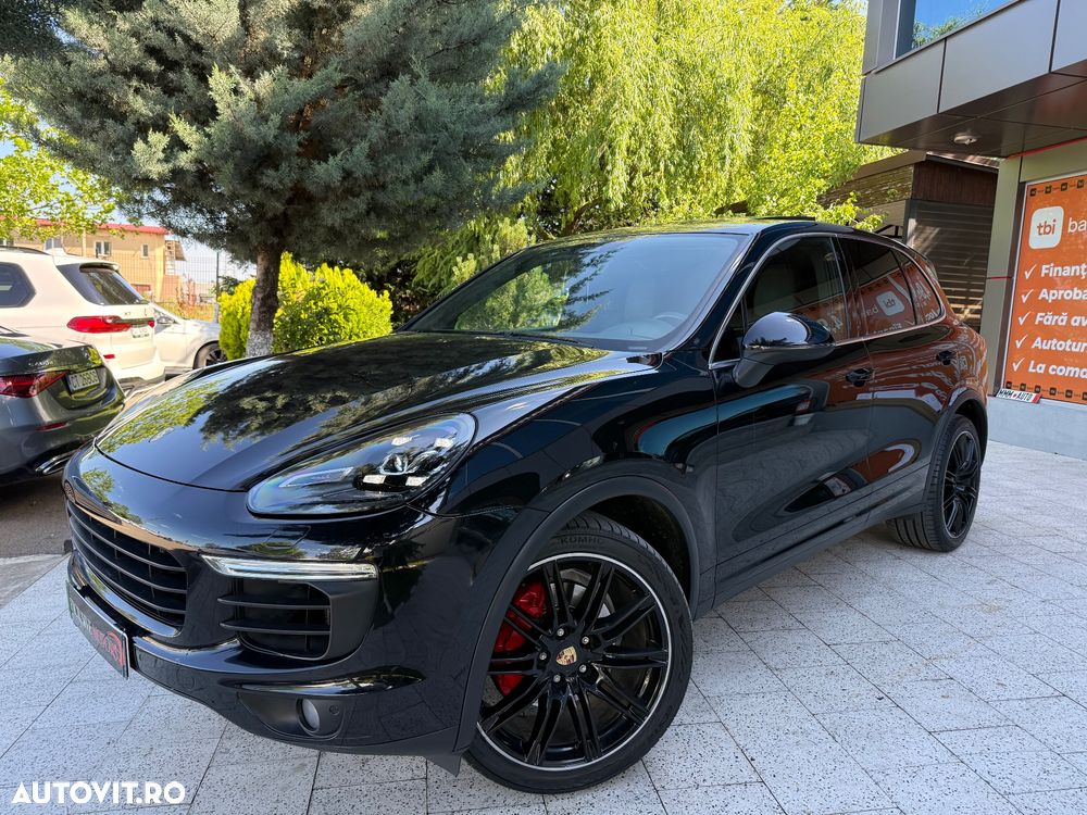 Porsche Cayenne Platinum Edition - 2