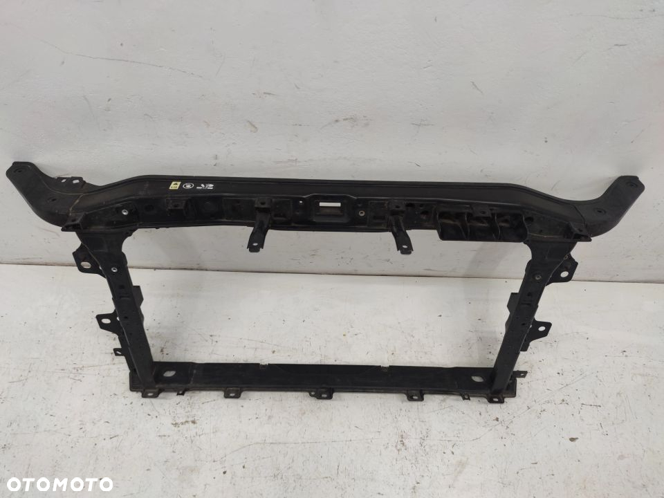 PAS PRZEDNI HYUNDAI ELANTRA VI - 2