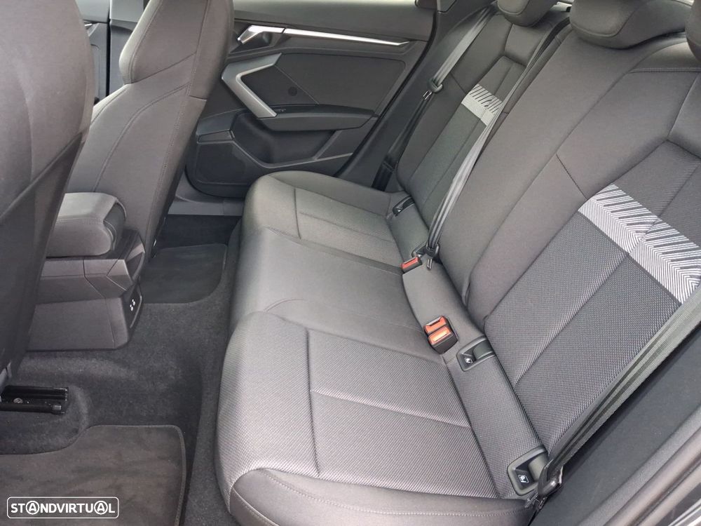 Audi A3 Limousine 30 TFSI Advanced S tronic - 16