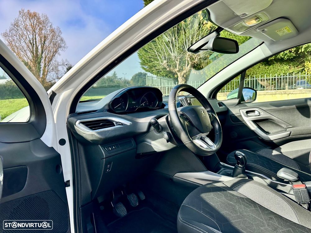 Peugeot 2008 1.6 BlueHDi Style - 18