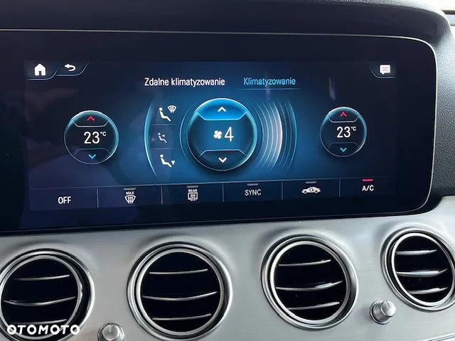 Mercedes-Benz Klasa E 300 de Avantgarde - 38