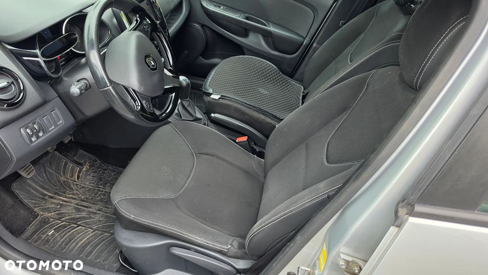 Renault Clio 1.2 16V 75 Dynamique - 21