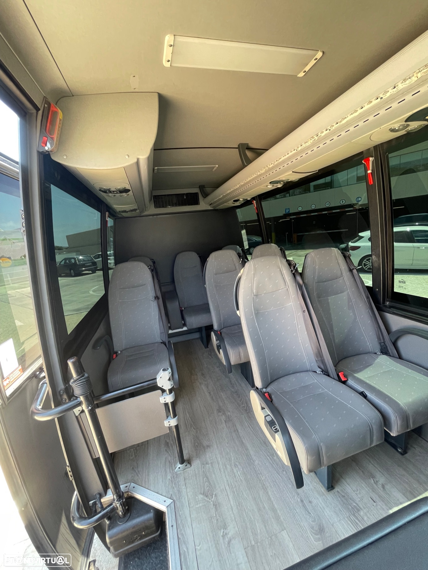 Mercedes-Benz Sprinter - 4