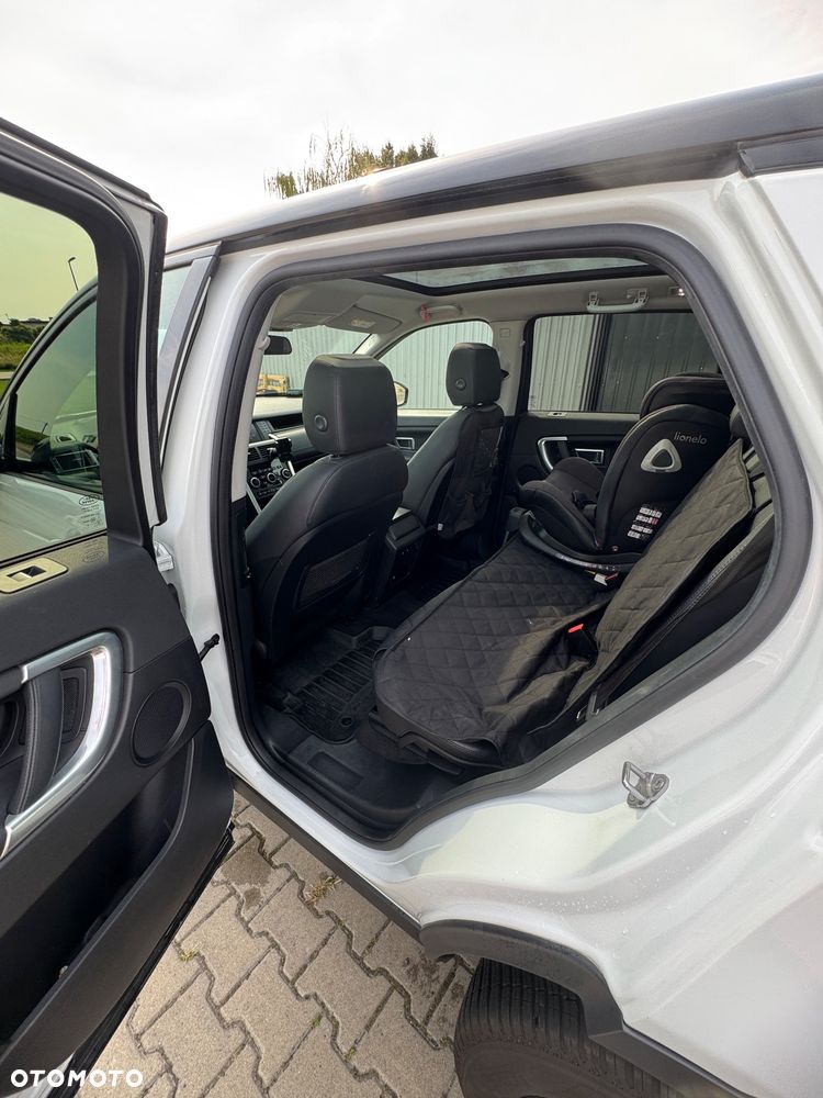 Land Rover Discovery Sport 2.0 TD4 HSE - 28