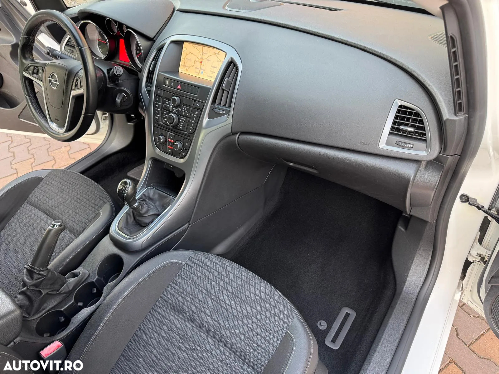 Opel Astra - 9