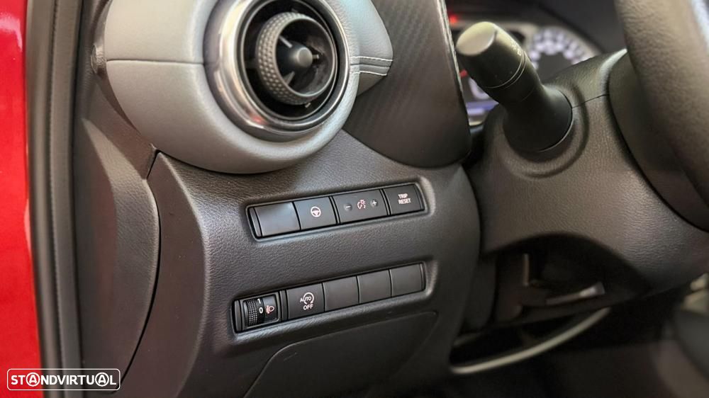 Nissan Juke 1.0 DIG-T N-Design C.Two Tone S. - 30