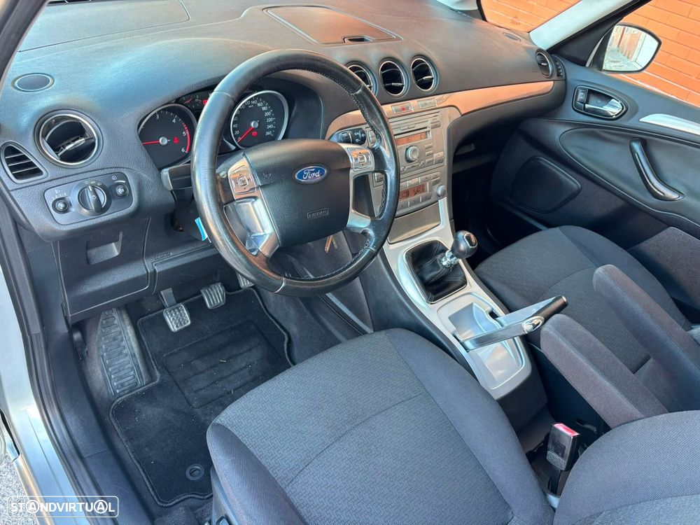 Ford Galaxy 1.8 TDCi Trend - 24