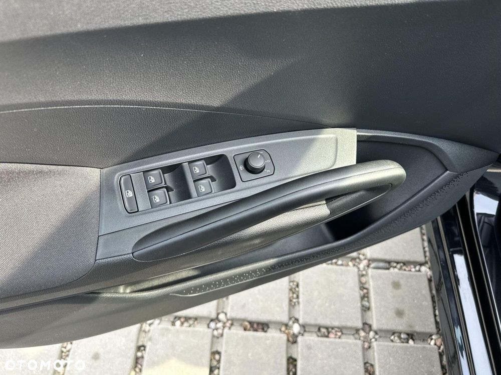 Skoda Fabia 1.0 TSI Drive DSG - 15