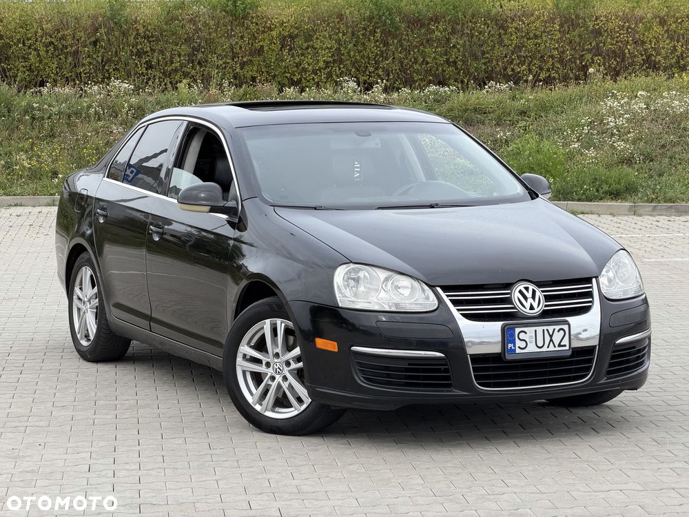 Volkswagen Jetta - 2