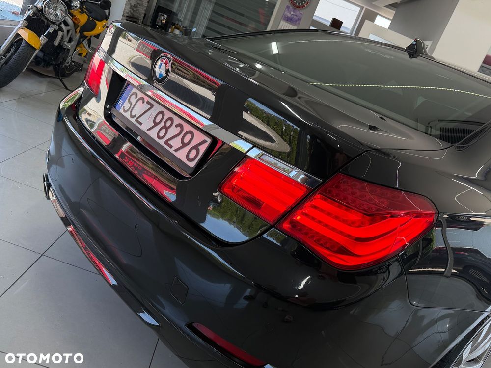 BMW Seria 7 730d - 24