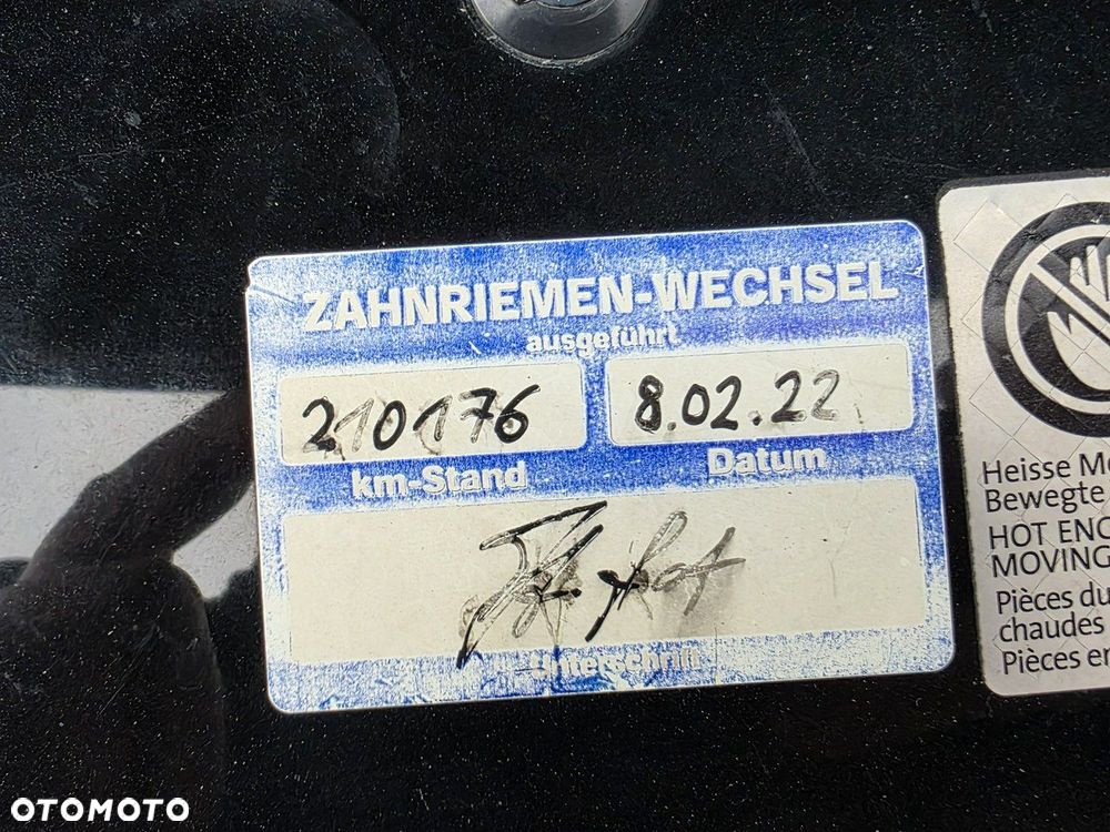 Volkswagen Multivan - 19