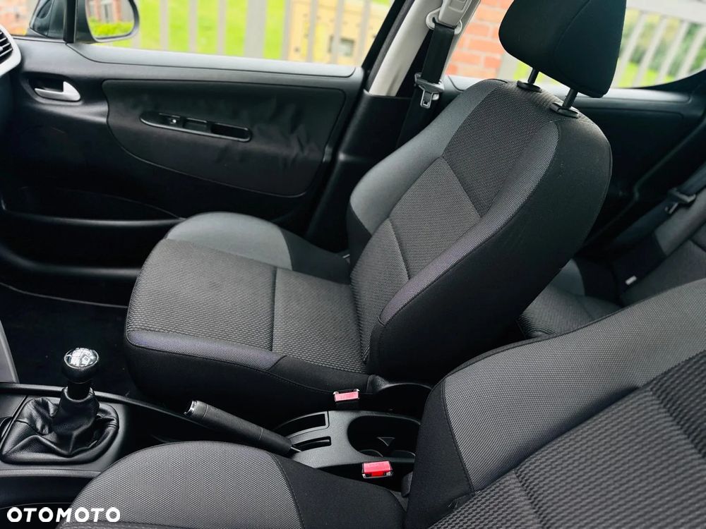 Peugeot 207 1.6 Premium - 6