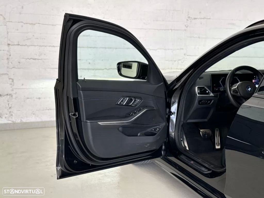 BMW 330 e Pack M Auto - 32
