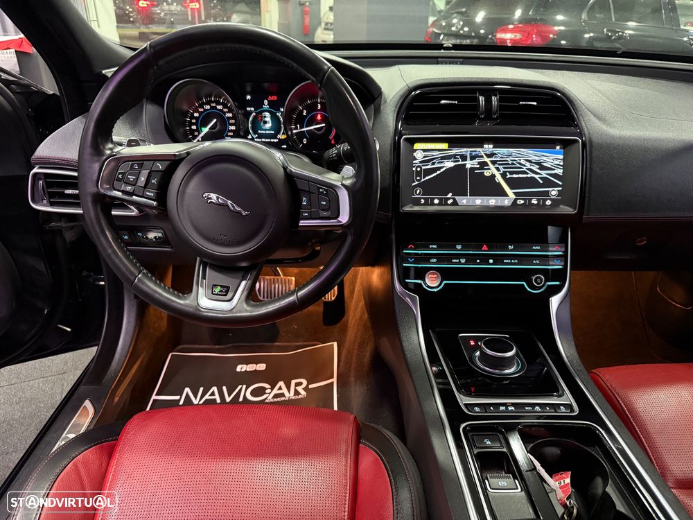 Jaguar XE E-Performance Aut. R-Sport - 14