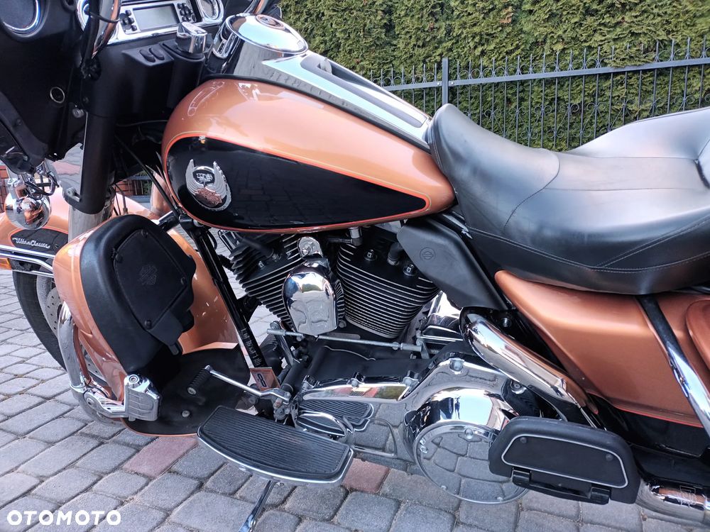 Harley-Davidson FLHTCU Ultra - 8