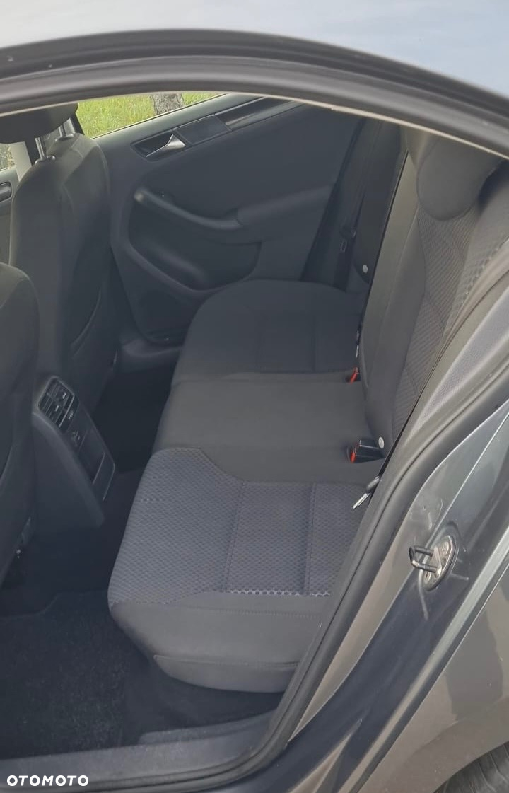 Volkswagen Jetta 1.2 TSI BlueMotion Technology Comfortline - 6