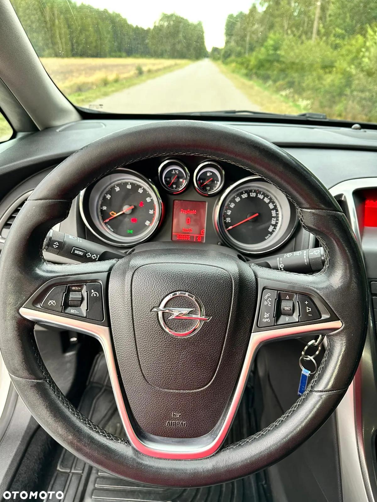 Opel Astra IV 1.4 T Cosmo - 14
