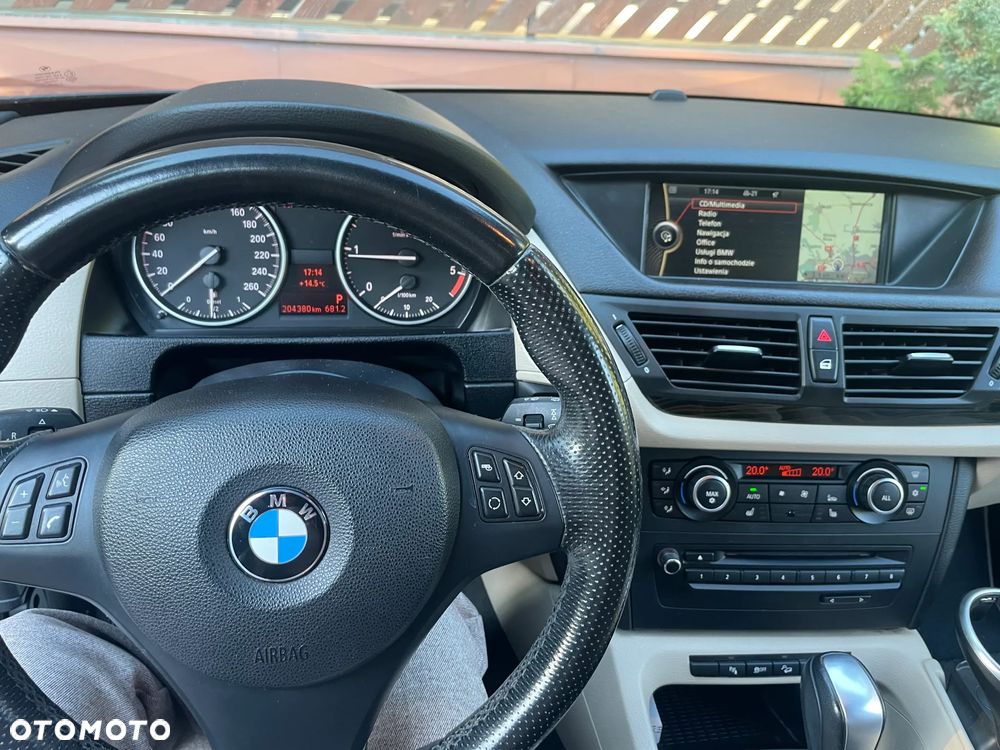 BMW X1 - 13
