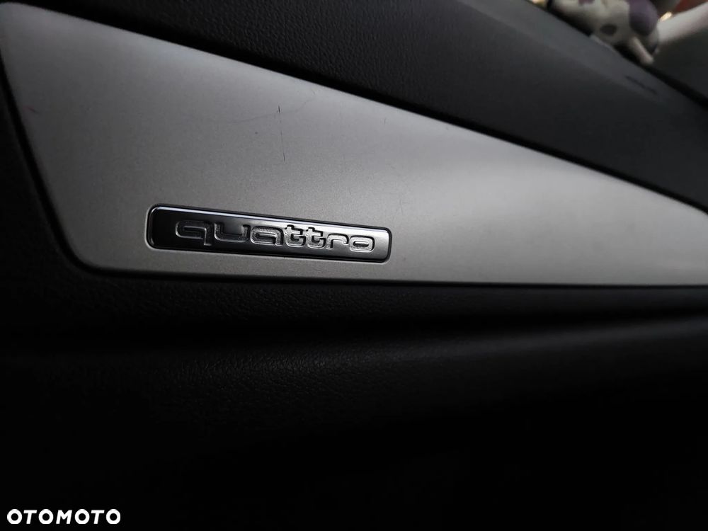 Audi Q3 2.0 TFSI Quattro S tronic sport - 35