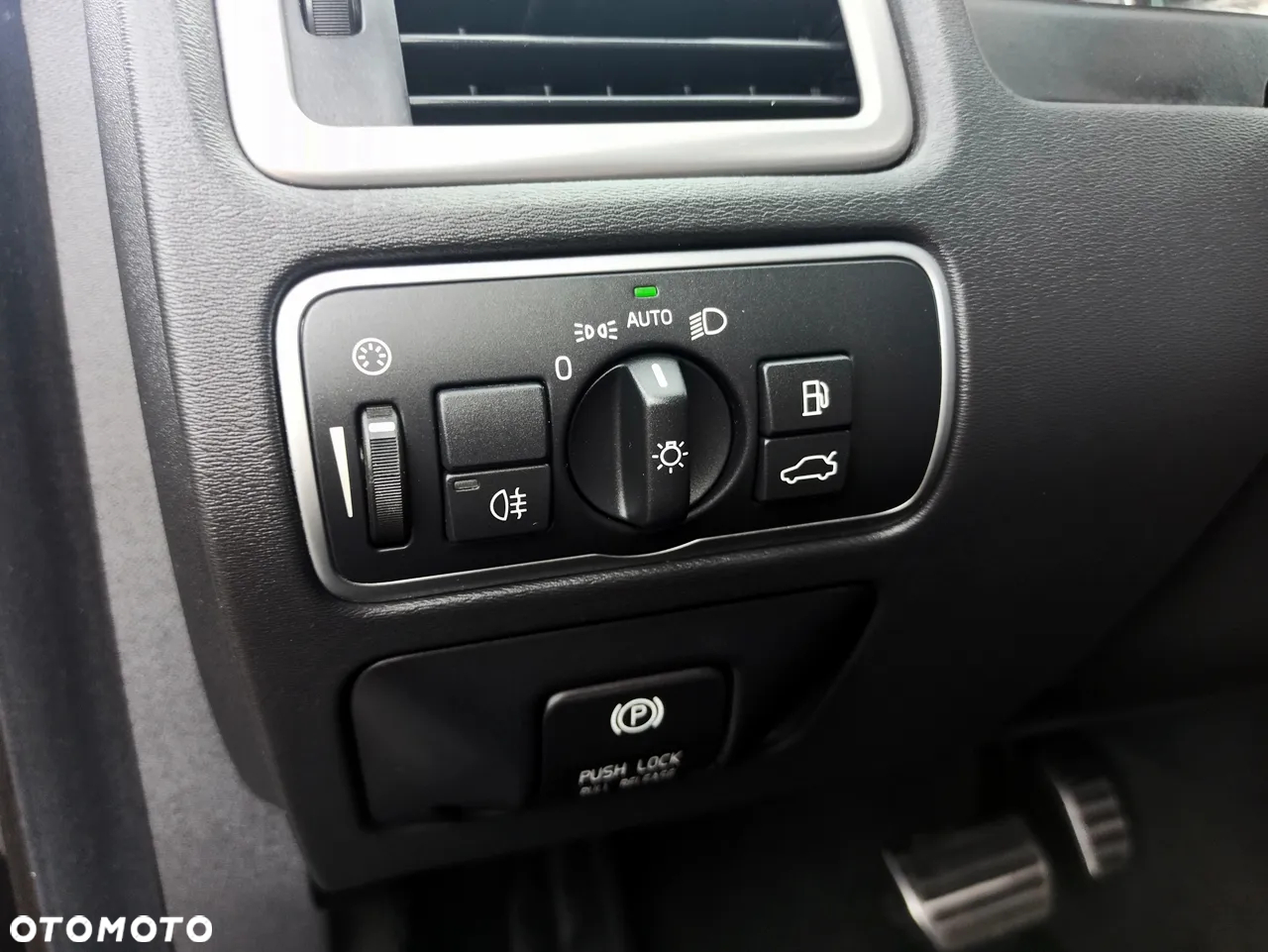Volvo V70 D4 Geartronic Summum - 28