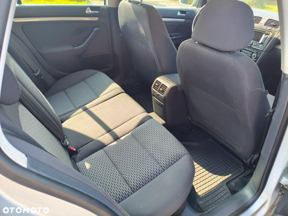 Volkswagen Golf Variant 1.6 TDI DPF BlueMotion Technology Style - 12