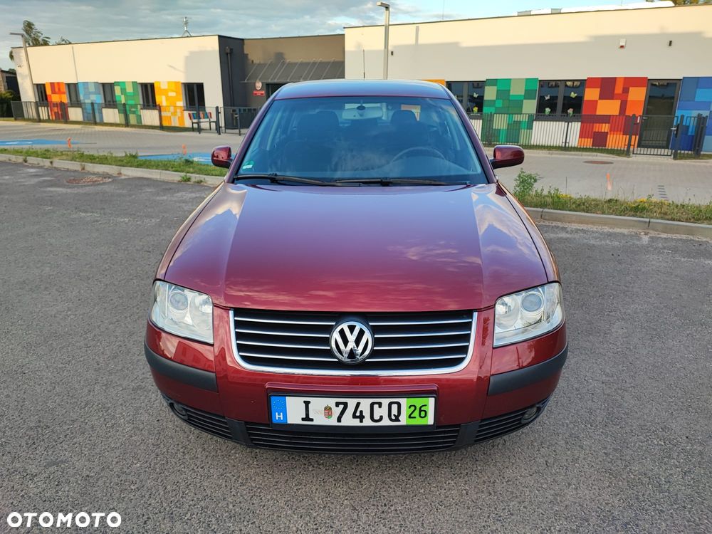 Volkswagen Passat 1.8T Trendline - 24