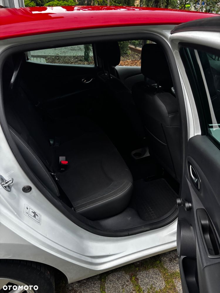 Renault Clio 0.9 TCe Limited - 17