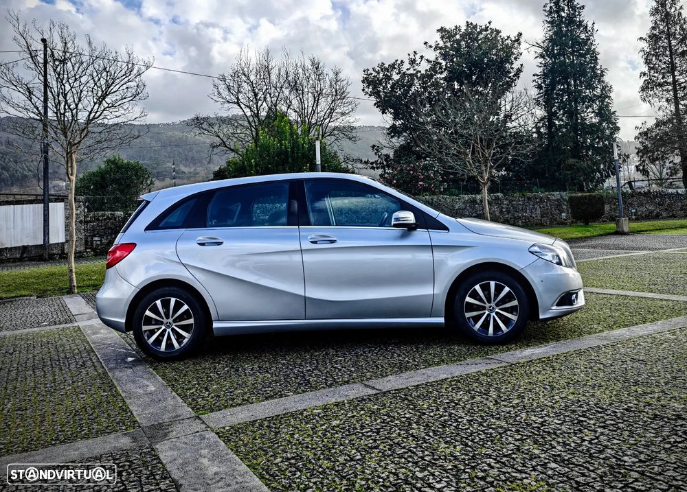 Mercedes-Benz B 180 d AMG Line Aut. - 30