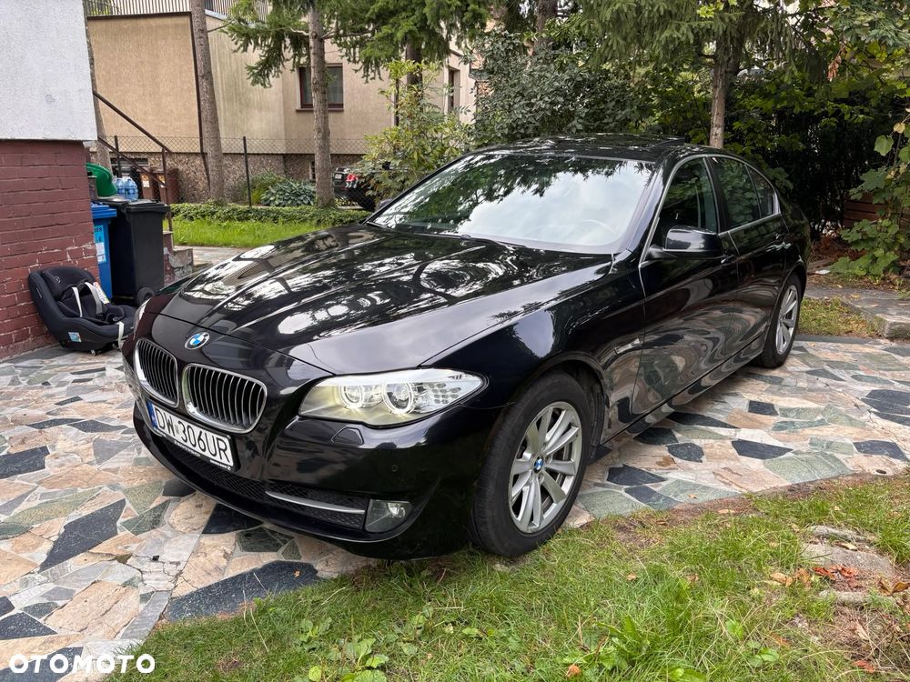 BMW Seria 5 530d xDrive Modern Line - 2