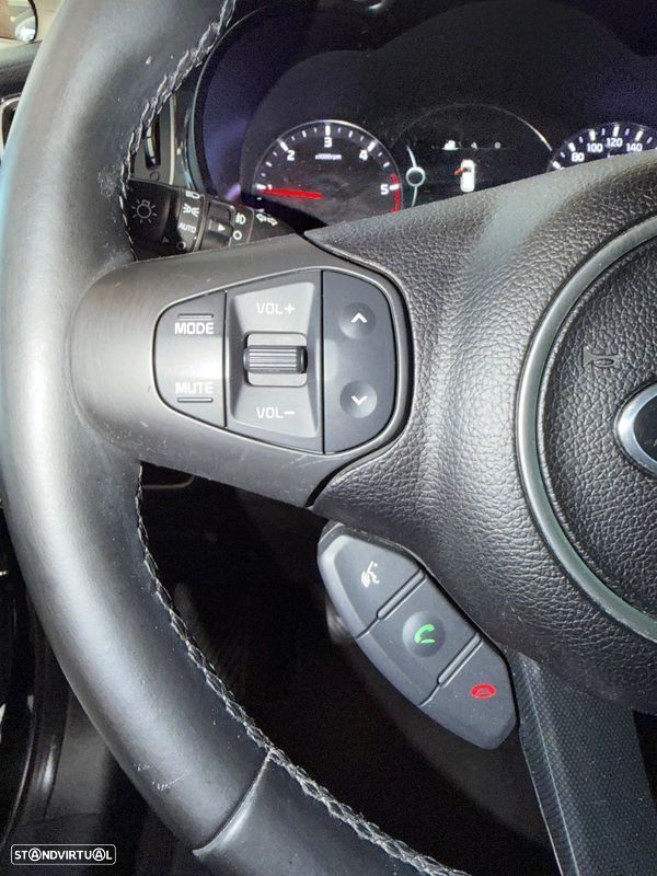 Kia Carens 1.7 CRDi ISG TX - 11